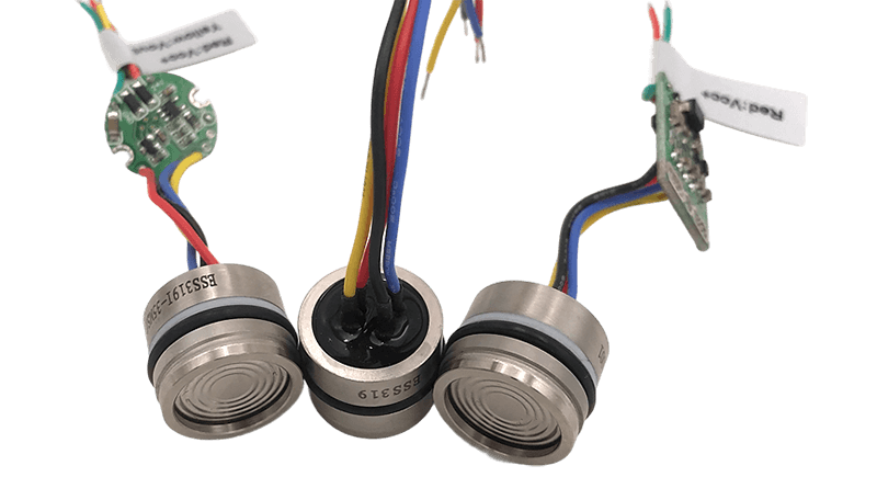 amplified silicon pressure sensor and un-amplified silicon